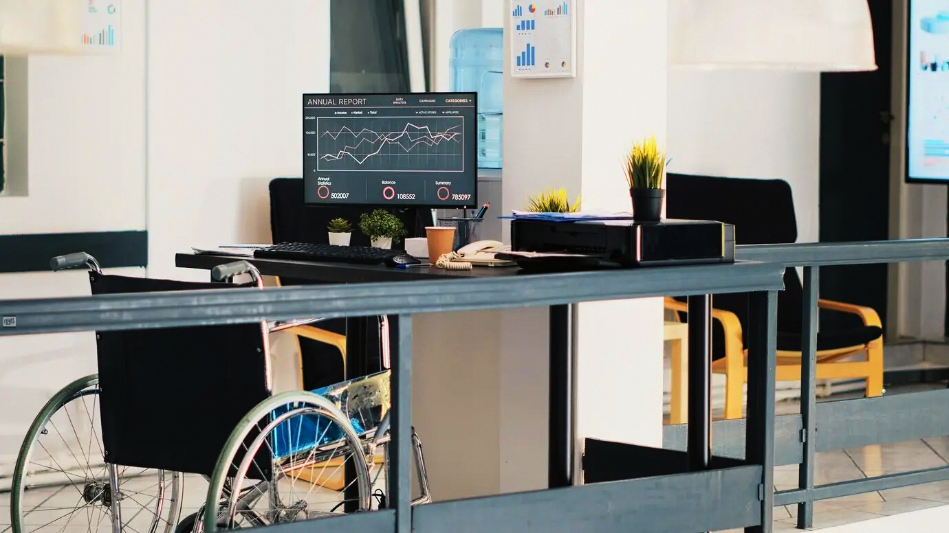 Sala de guerra traduciendo insights de implementación de contabilidad de gestión en empresas industriales y logísticas en acciones